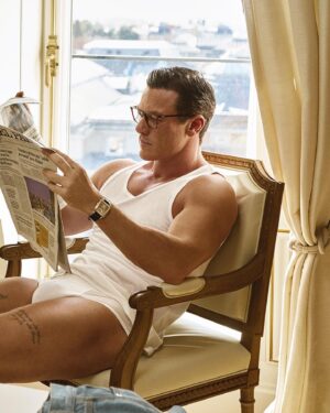 Luke Evans Instagram - LUKE EVANS ~ Madurez plena

🇪🇸Luke Evans (@thereallukeevans) lleva prendas de BDXY Studio (@bdxystudio), su nueva marca de moda junto a Fran Tomas (@frantomasr) y Christopher Brown (@chrisbrownstylist). 

🏴󠁧󠁢󠁷󠁬󠁳󠁿Luke Evans (@thereallukeevans) wears clothes os BDXY Studio (@bdxystudio), his new fashion brand with Fran Tomas (@frantomasr) and Christopher Brown (@chrisbrownstylist). 

Entra en el link de la bio para leer la entrevista de 
Joaquín Gasca (@joaquinigasca) con fotografías de Félix Valiente (@felixvaliente), vídeo de Karlos Sanz (@karlosanz), estilismo de Beatriz Moreno de la Cova (@bdelacova) y grooming de Tati Garú (@tatigaru.makeup). Dirigido por Jordi Martínez (@jordimartinezmh). Localización: Hotel Mandarin Oriental Ritz, Madrid (@mo_ritzmadrid) y The Beauty Concept (@thebeautyconcept). 

Head to the link in bio to read the cover interview by Joaquín Gasca (@joaquinigasca) and to see 
all the photographs by Félix Valiente (@felixvaliente), video by Karlos Sanz (@karlosanz), styling by Beatriz Moreno de la Cova (@bdelacova) and grooming by Tati Garú (@tatigarumakeup). Direction: Jordi Martinez (@jordimartinezmh). Location: Mandarin Oriental Ritz, Madrid (@mo_ritzmadrid) & The Beauty 
Concept (@thebeautyconcept).

#menshealth #lukeevans #bdxystudio #menshealthespaña