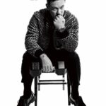 Luke Evans Instagram - So...What defines a "gentleman” today? 在這個時代，一位紳士的定義是什麼？ Luke Evans指著腿上的梵文LUGG刺青，向我們說起了它的淵源；這個近似他名字又代表著羊的單字，讓他一秒聯想到自己的故鄉威爾斯，因為那裡「什麼沒有，羊最多！」 而新時代的紳士正是要懂的表現出獨特自我，找到最真實的自我，並且感到自在，進而把這自我活得精彩而真實，才是真正的獨特、傑出、與眾不同。 photographes_TROY WANG @troy_wa_ng text_CHRISTINE LEE @birdism1217 art & styling director_JOEY LIN @chihchianglin hair_CHAO SHEN at OVER:FACE @chiaochenet make-up_CHUAN SHIH @chuansform set design_CHIEN-JU CHIA @chiachienju production_BARRY WU @barrywu831 talent contact_KAKA LU @ling.lu131419 fashion_ @ferragamo 🔸「完整封面訪談文章，可見Harper’s BAZAAR MEN台灣版」 👉🏻追蹤 @harpersbazaar_tw 看更多名人專訪 @thereallukeevans #lukeevans #BAZAAR封面人物 #BAZAARCOVERSTAR #BAZAARMEN #FerragamoFW23