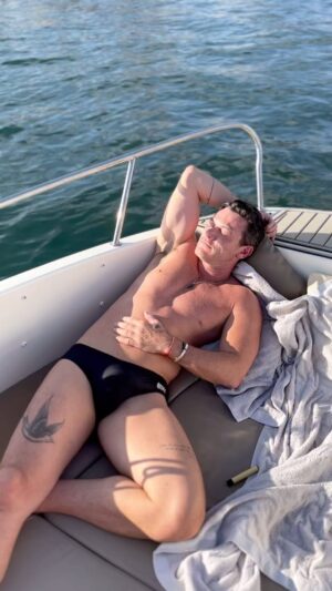 Luke Evans Instagram - Relaxed, Revived, rejuvenated and READY to start rehearsals!! 💛💛💛@ombrayachts @backstairsbillyplay #ibizalife #ibiza