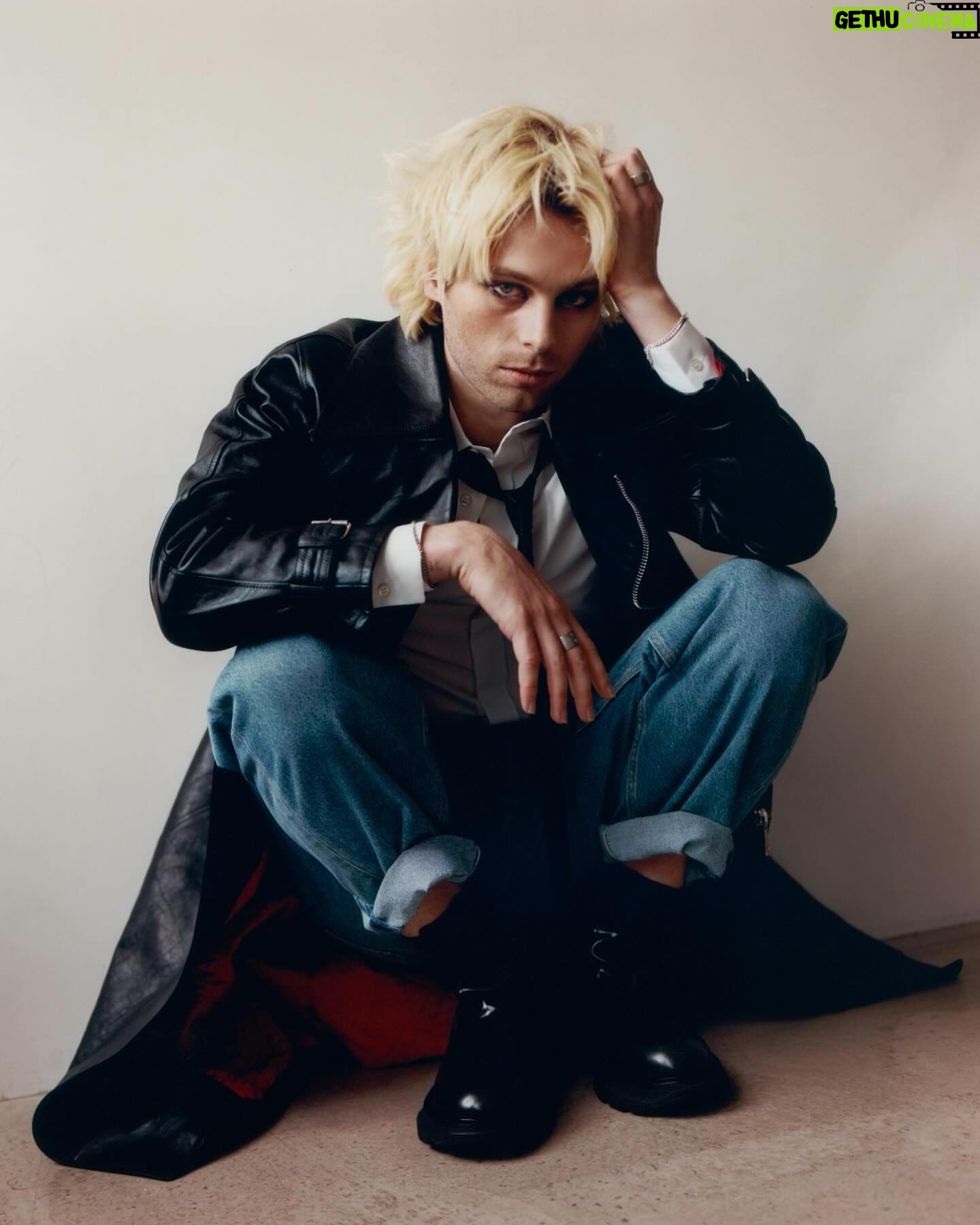 Luke Hemmings Instagram - Thanks for having me @behindtheblinds ⛓️ lots of fun playing around with these looks Interview @eurjoli Photography @emiliastaugaard Fashion @_stevenhuang EIC @badmickey Casting @imagemachine_cs MUA @mariacomparettomua Hair @svenbayerbach Photo assistant Kiera Simpson Stylist assistant Lois Jenner