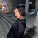 Luna Instagram - ‘New Waves’ 새로운 합창 물결 안산시립합창단 제72회 정기연주회. 지휘자 JIHOON PARK 가장 기억에 남는 곡은 너무너무 많지만….고르자면 백제시대 가요인 ‘정읍사’를 무반주 합창으로 재해석한 이서연작곡가님의 ‘어긔야’ 현대어 해석을 고집하지 않고, 원문 그대로를 사용하셨으며 가삿말 속 여인의 남편을 향한 끝없는 기다림을 애처롭게 잘 살린 “어긔야 어강됴리 아으 다롱디리” 란 구절의 멜로디가 충격적으로 좋았는데 참 마음 깊은 울림을 주었다. 다시 듣고 싶은 명곡💿💿 사랑하는 우리언니의 무대를 보고 울컥하는 순간이 정말 많았지만 꾹참고 끝까지 봤네요, 오늘도 빛났어 내 반쪽 @qwerwls95 ✨