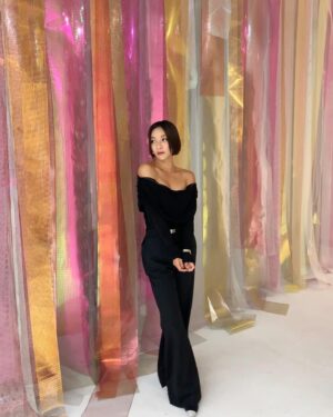 Luna Instagram - 아늑하고 품위있는 공간. 

📷 @giuklee_ 

www.syncinprocess.com @syncinprocess 

👉 서울 성동구 성수이로22길 61, 1층 뿐또블루 @puntobluseoul