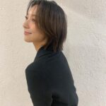 Luna Instagram - 아이소이 팝업행사& 콘서트연습 가는길!! 얼른 팬분들과 지인분들 만날생각에 더 열심히 준비하고 있습니다. 지난번 공연에서 부족했던 점들을 보안하구 보다 더 좋은 음악을 들려드리기 위해 노력하구 이쪄요 많이 기대해주떼요오오! 2023. 12.17일 PM 4:00 ‘The Love Affair A Night Of Music’ ❤️ see you soon!!✨☺️ #로즈코랄메이꾸옵🌷🍑 #윈드컷스타일링 ✨✨✨ M_ @hyunseungah_ H_ @sunjuchoi