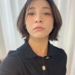 Luna Instagram - 아이소이 팝업행사& 콘서트연습 가는길!! 얼른 팬분들과 지인분들 만날생각에 더 열심히 준비하고 있습니다. 지난번 공연에서 부족했던 점들을 보안하구 보다 더 좋은 음악을 들려드리기 위해 노력하구 이쪄요 많이 기대해주떼요오오! 2023. 12.17일 PM 4:00 ‘The Love Affair A Night Of Music’ ❤️ see you soon!!✨☺️ #로즈코랄메이꾸옵🌷🍑 #윈드컷스타일링 ✨✨✨ M_ @hyunseungah_ H_ @sunjuchoi