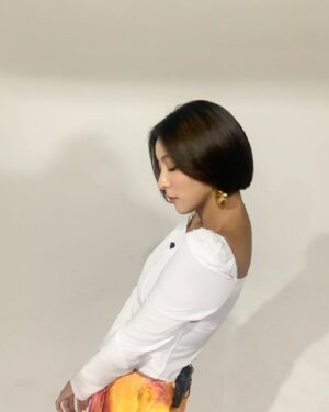 Luna Instagram - 💓

Make up_ @blow_jiyoung ✨
Hair _ @blow_sunee ✨
Stylist_ 찌향띠✨

📷 @chisoonpark