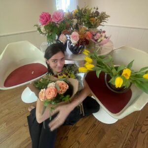 Luna Blaise Instagram - thankyouuuu 4 all my presents & wishes & flowers💐🪽🕊️ feeling 22 n blessed Xx