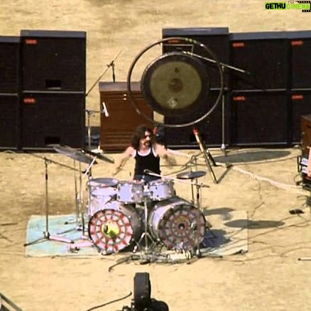 Luna Blaise Instagram - Pink Floyd: Live at Pompeii 1972 vibrational cosmic sounds of ambient psychedelia π°π§ππ°οΈπ«πβοΈπ₯ The hypnotic beauty of this performance will forever be irresistibly alluring Xxx Musical heavenπͺ½