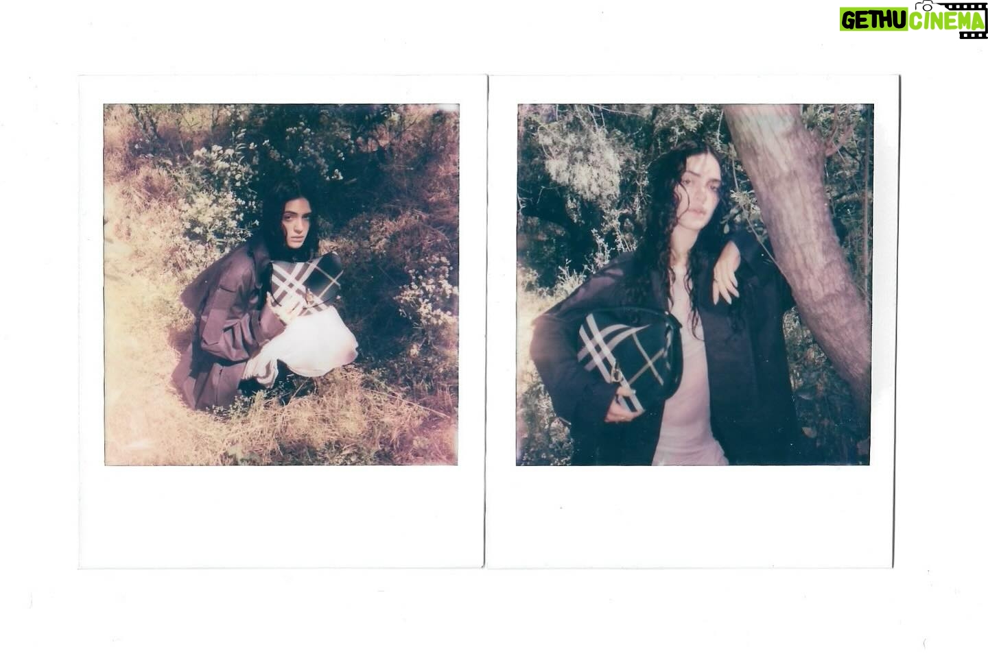 Luna Blaise Instagram - @burberry 🐎 @burberry BURBERRY ROCKING HORSE BAG @burberry 🐎 @burberry #ad