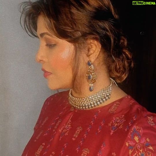 Luviena Lodh - 1.1K Likes - Caption this..
#instareels #instadiary #instaindia #luvienalodh
