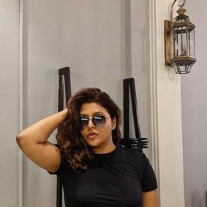 Luviena Lodh Instagram - Aap ko kya chahiye?