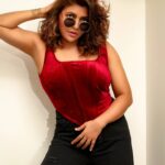 Luviena Lodh Instagram - I 👀 u Location courtsey @discover_resorts Shot by @yash_bhatwal_photography #potraitshoot #fridaypost #luvienalodh