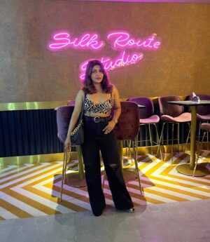 Luviena Lodh Instagram - At an event!

#luvienalodh #silkroute #event