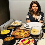 Luviena Lodh Instagram - Comfort food Staycation @discover_resorts Shot by @yash_bhatwal_photography #dinner #saturdaynight #resort