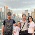 Luz Elena González Instagram – Iniciando el 2024 llena de emoción y de amor haciendo un viaje maravilloso con los amores de mi vida 😍😍😍😍 que no puedo más que agradecerle a Dios la bendición de poder disfrutar todo con ellos y también muy agradecida de haber vivido un 2023 lleno de retos y experiencias increíbles, vivir en otro país trabajar con increíbles personas de Turquía y además el regalo de conducir @vengalaalegria en @aztecauno algo que deseaba hacer hace años. Gracias, gracias DIOS 🙏🏼🙌🏼 y gracias a todos ustedes por su amor tan grande y seguirme a través de estos 27 años de trayectoria y una vida de hermosas experiencias, no todo ha sido fácil pero eso lo hace más retador y satisfactorio cuando logras tus objetivos, solo te pido Dios mucha salud para seguir disfrutando de los que amo y de mi trabajo ♥️♥️♥️♥️… a ustedes les deseo todo lo hermoso que se merecen y caiga una lluvia de bendiciones para todas sus familias los amo!!!!