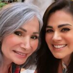 Luz Elena González Instagram - Estas risas no tienen precio!!!!!! Los amo con todo mi corazón ♥️ #mami #Santi #viaje #family #love #happy @vueleletravel @hrhrivieramaya