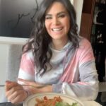 Luz Elena González Instagram - Protege tu hogar, protege a los tuyos con Raid Repelente Liquido Protección Familiar @raid #Protecciónparatodos #Publicidad