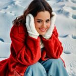 Luz Elena González Instagram - ¡La Inteligencia Artificial hizo unas increíbles imágenes de nuestra querida @luzelenaglezz en ambientes navideños! 🤩✨🎄💃🏻 #VLA #EstaNavidad #IA #AI