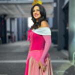 Luz Elena González Instagram – ¡Parece princesa pero todos sabemos que es una REINA! 🤩✨💃🏻 Hermosa @luzelenaglezz. #VLA