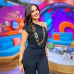 Luz Elena González Instagram – Nuestra querida @luzelenaglezz sigue recuperándose de su piecito. ¡Aún así siempre tiene la mejor actitud en las mañanas! Acompáñala mañana a las 8:55 AM en #VLA. 🤩✨💃🏻
