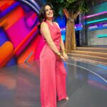 Luz Elena González Instagram - ¡Ten una noche increíble! Y recuerda que mañana tenemos una cita a las 8:55 AM en #VLA. 🤩✨💃🏻🙌🏻