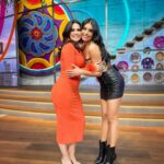 Luz Elena González Instagram - ¡Sigue disfrutando de tu mañana en compañía de las guapísimas @luzelenaglezz y @kristalsilva_! 🤩✨💃🏻 Estamos al aire por @aztecauno en #VLA.