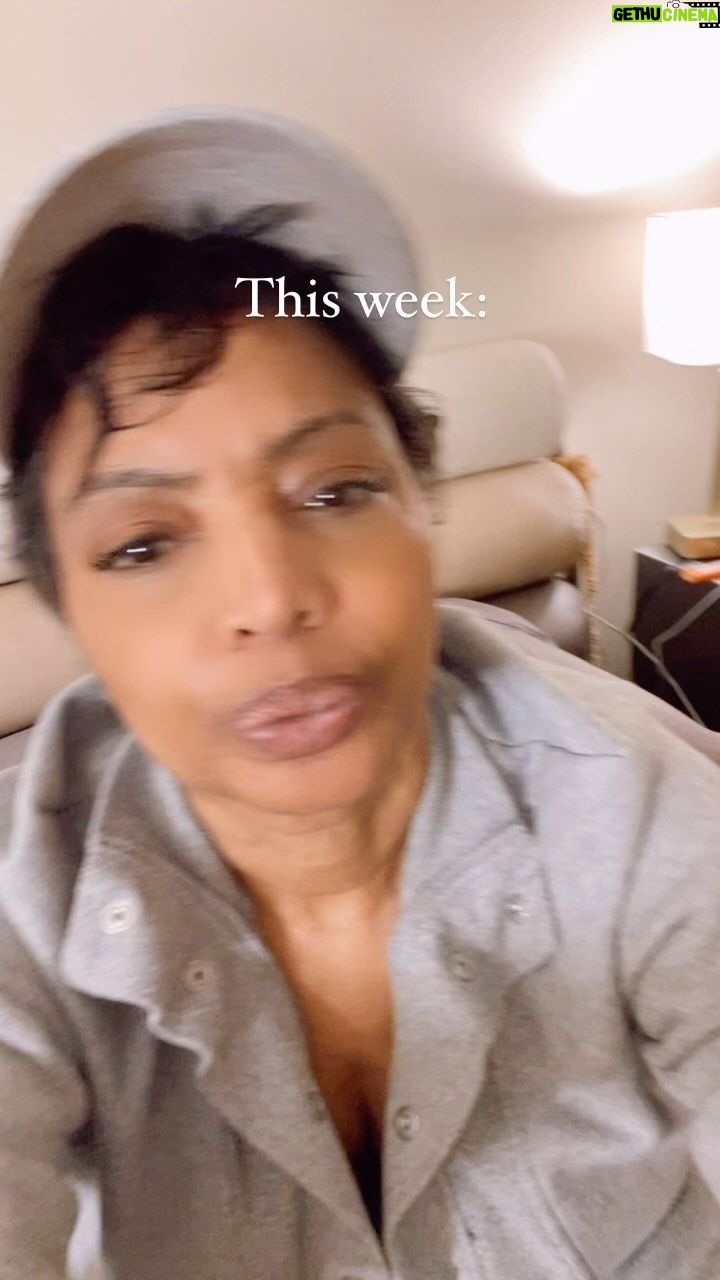 Lynn Toler - 11.1K Likes - Me: enjoying the ride.
Happy Friday!