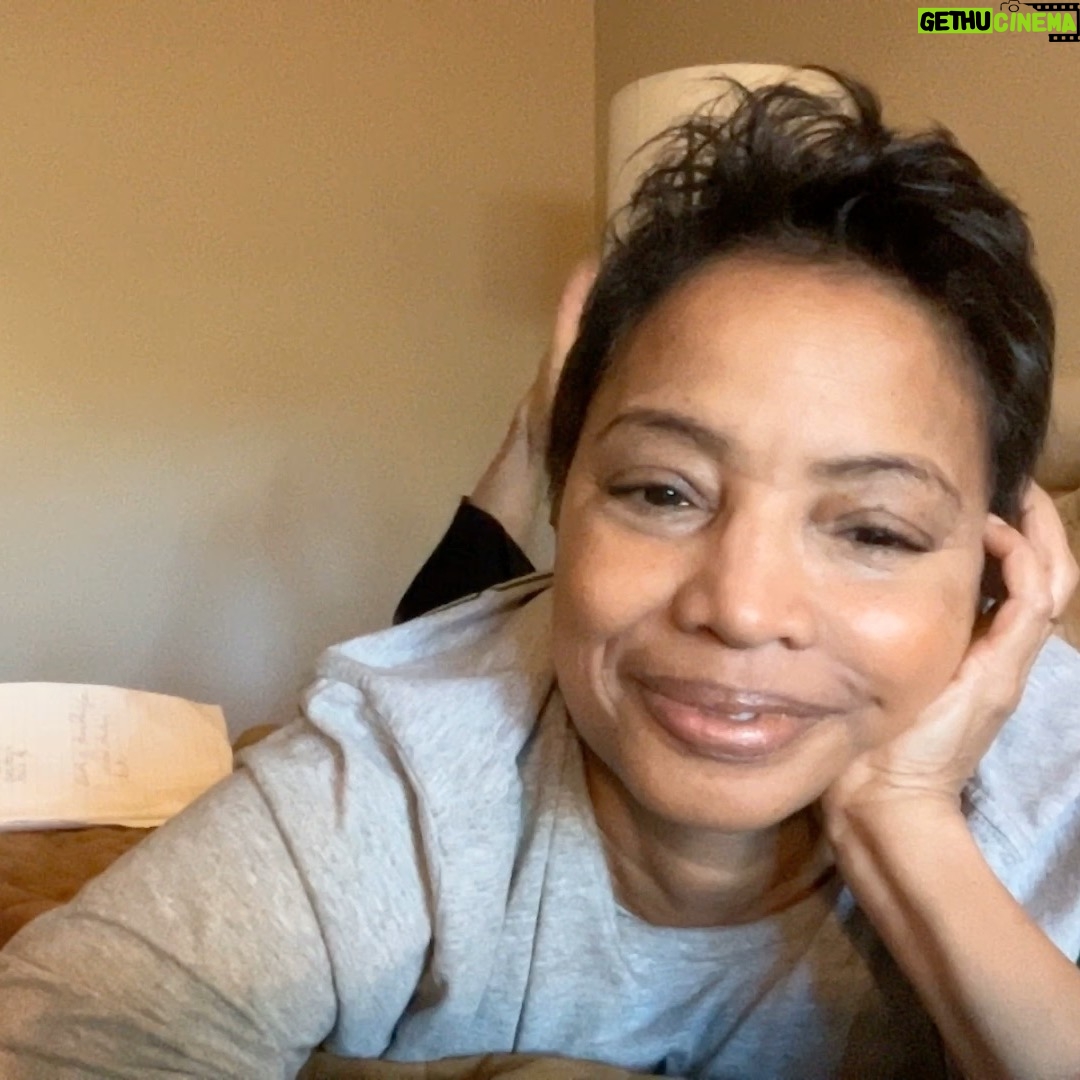 Lynn Toler - 44.9K Likes - #love #marriage #relationshipgoals Happy Sunday! I have been on a very aggressive pause of late. I'm just out here floating. I miss him.
