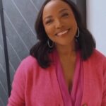 Lynn Whitfield Instagram - Good Morning Everybody! Hope you all have a very happy Valentine’s Day! And always remember that you are gorgeous 💗💗💗 💄: @brandyallen 💇🏾‍♀️: @alexander_armand