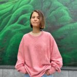 Lyubov Aksyonova Instagram – Друзья, я рада сообщить, что проект Сфера Леса запустился!

@sfera_lesa – это площадка, где я вместе с другими участниками проекта, будем делиться! Делиться знаниями, новостями, мнениями об экологических аспектах нашей жизни. 

Мы стремимся к бережному отношению к миру и поиску решений без крайностей. Доступными, постепенными шагами, вместе с вами, мы хотим закладывать сегодня то, что поможет нам завтра оказаться в более чистом и гармоничном мире.

Ваша поддержка в виде подписки и активного участия в инстаграм канале будет очень кстати. А с моей стороны скажу вам, что у нас в запасе есть много чего интересного и  мы планируем проводить субботники, где сможем повидаться лично!

Благодарю за внимание. 🪴