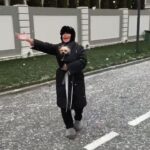 Lyubov Uspenskaya Instagram - Дорогие друзья! Сегодня у меня замечательное настроение 🥰Мне хочется всех вас поздравить с этим прекрасным снегом ❄️ В такую погоду я люблю долго гулять, чувствовать прикосновение каждой снежинки 😍 Несмотря на то, что сегодня вторник, я хочу всем пожелать, чтобы у вас в душе всегда были только суббота и воскресенье ❤️ Ваша Люба ❤️