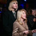 Lyubov Uspenskaya Instagram - Позавчера я была на дне рождения моей дорогой подруги Людочки Соколовой @ludasokolova ❤️ Мои близкие знают, что я редко посещаю ночные заведения и вечеринки, но ради этого человека, мы с Таней @pacha_tati не смогли усидеть дома. Это был великолепный праздник музыки, потрясающих вокалистов, которых можно слушать бесконечно, и я получила настоящий праздник души. Спасибо тебе дорогая Люда за то, что устроила такой незабываемый вечер. С днем рождения ️тебя ещё раз ❤️ Люблю. Твоя Люба❤️