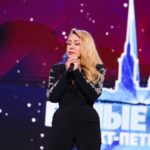 Lyubov Uspenskaya Instagram - Дорогие мои Россияне, от всей души поздравляю вас с праздником нашей Великой и необъятной Родины - с днем России! 🇷🇺 Любая страна - это, в первую очередь, её народ! А народ в России - самый добрый, смелый и настоящий! В этот день я хочу всем пожелать быть счастливыми, сильными и чтобы над вами всегда было мирное небо 🕊 Россия, я верю в твои силы! Узнаешь ты где правда, а где ложь. Россия, настанет день, Россия, И ты святые крылья обретёшь ❤️ Ваша Люба ❤️ #Россия #деньроссии #любовьуспенская