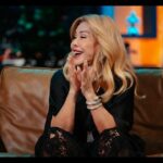 Lyubov Uspenskaya Instagram - Друзья мои, я решила немного отвлечься и посмеяться вместе с вами перед моим большим и серьёзным концертом, над которым я работаю почти год 😃 Умейте расслабляться! И пускай в вашей жизни будет больше юмора, ведь он продлевает жизнь🤗 Ваша Люба ❤️ @pavelvolyaofficial @volyashow #шоуволи #любовьуспенская