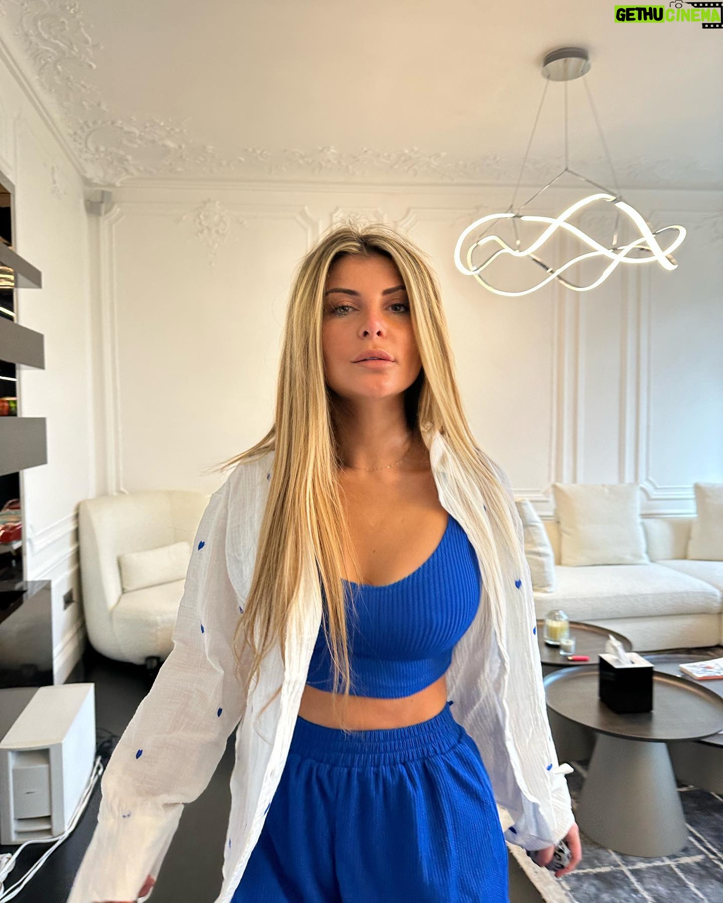 Mélanie Amar - 3 Likes - Quand je me prend pour @haileybieber 🤍