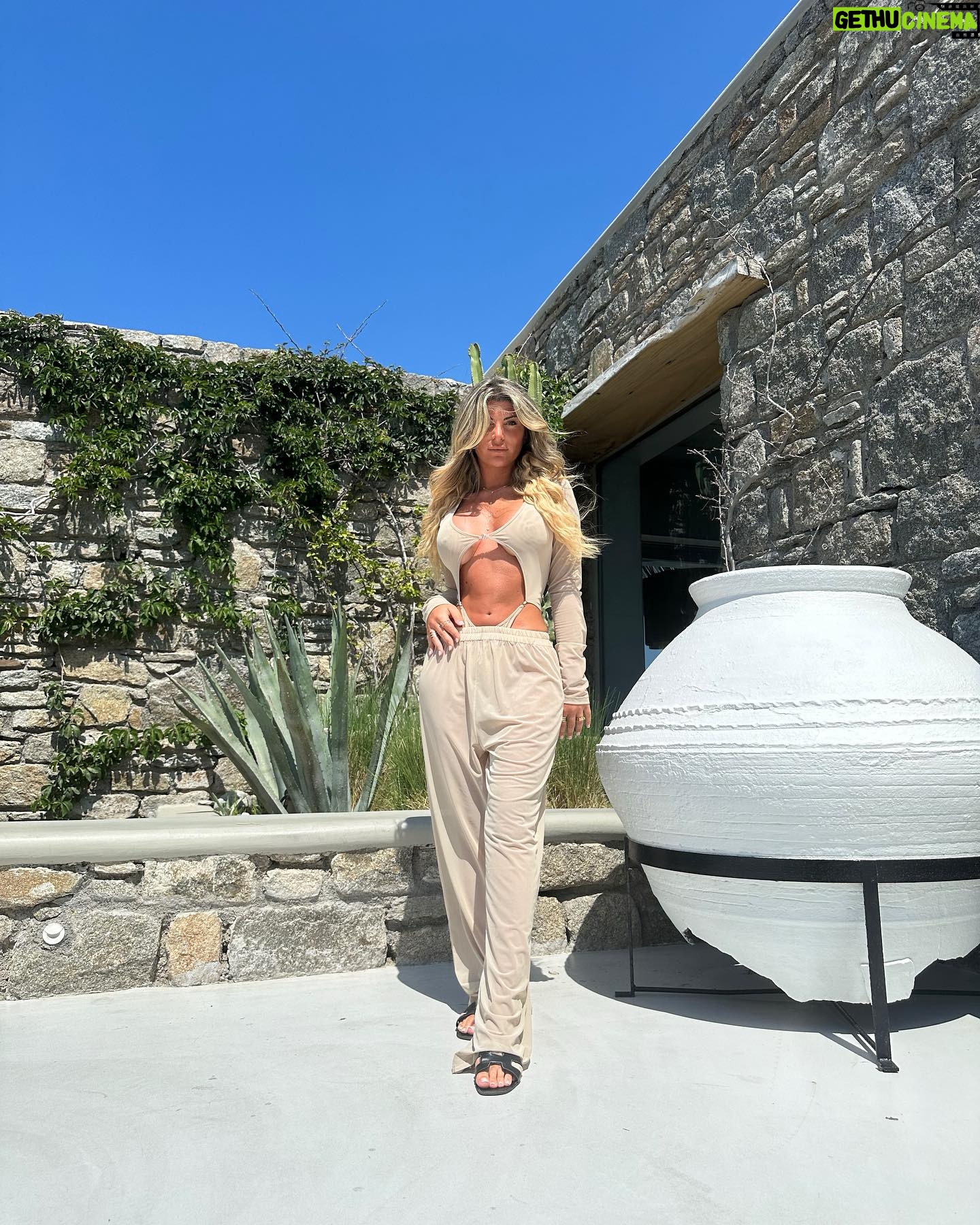 Mélanie Amar - 3 Likes - Bɪᴇɴᴛᴏᴛ ʟᴀ ʀᴇɴᴛʀᴇᴇ .., vᴏᴜs ᴇᴛᴇs ᴘʀᴇᴛ ?