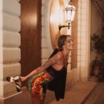 Mélanie Orlenko Instagram – En route vers 2024 🚀 
Recap 2023 my Deaaaaaar :
Janvier 23: on commence l’année à Paris ✨
Février 23: toujours celib mais j’pars au Mexique 🇲🇽🥳 
Mars 23: je fête mes 30 ans avec toute ma famille ♾️🍾 
Avril 23: saison ski, Courchevel etc.. ❄️ 
Mai 23: je commence à beaucoup trop aimer mon séjour à Marrakech 🥹
Juin 23: Marbella entre girls 🇪🇸🥂 
Juillet 23: ça y’est j’emménage à Marrakech 🇲🇦🥰
Août 23: Mexique mais cette fois en couple 😅💍 
Septembre 23: je vis un effroyable séisme à Marrakech 😔🙏🏼 
Octobre 23: Disneyland pour Halloween 🎃
Novembre 23: je visite Casa 🇲🇦 
Décembre 23: je fêtes Noël en France avec toute ma famille ❤️