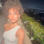 Mélanie Thomas Instagram – Through the night 🎇
