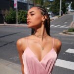 Mélanie Thomas Instagram – For Valentine we wear pink 💓💕💞💝🌸🌷💐