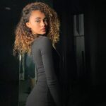 Mélanie Thomas Instagram - Throwback on misconception cover shoot