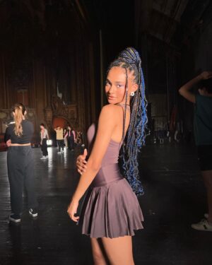 Mélanie Thomas Instagram - The musicale is OUTTT!!! @op3nworld @nowunited #themusicalnowunited