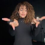 Mélanie Thomas Instagram - Throwback on misconception cover shoot