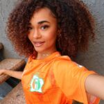 Mélanie Thomas Instagram - En célébration pour la CAN 🇨🇮🐘❤️ i’m in LA but my heart is in the ivory coast for the whole month merci!!