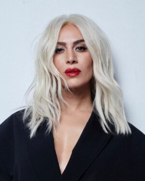 Mónica Naranjo Instagram - Pues… Ni tan mal, no?! 😋💥

—
Photo - @salvamuste / Props - @luchocampos_
MUAH - @mateo.makeup   @paulasantorcuato
Styled by @_freddyalonso / Jacket - @acromatyx_official 
Management - @missisoranges 

#LaMúsicaSana #PuroHitsWorldTour