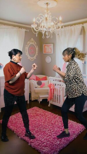 Müge Boz Instagram - Sezaryen mi normal doğum mu derken biraz atıştık @mugeboz ile😜🏅🎖️🥇

Bu challenge bizi epey güldürdü hehheh🎪🩰