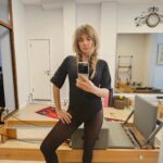 Müge Boz Instagram – 5 ay geçti bile 🥰 tam gaz 2 çocuklu hayatıma hazırlanıyorum🙏 #5monthspregnant #momgoals❤️

@alacatipilatesartmoda @aycincancon 🙌🏼💫