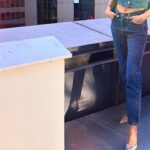 Müjde Uzman Instagram - 🏙️ Styling: @tambirleydi Denim on denim @levis_tr Shoes & neclace: @mango #reklam