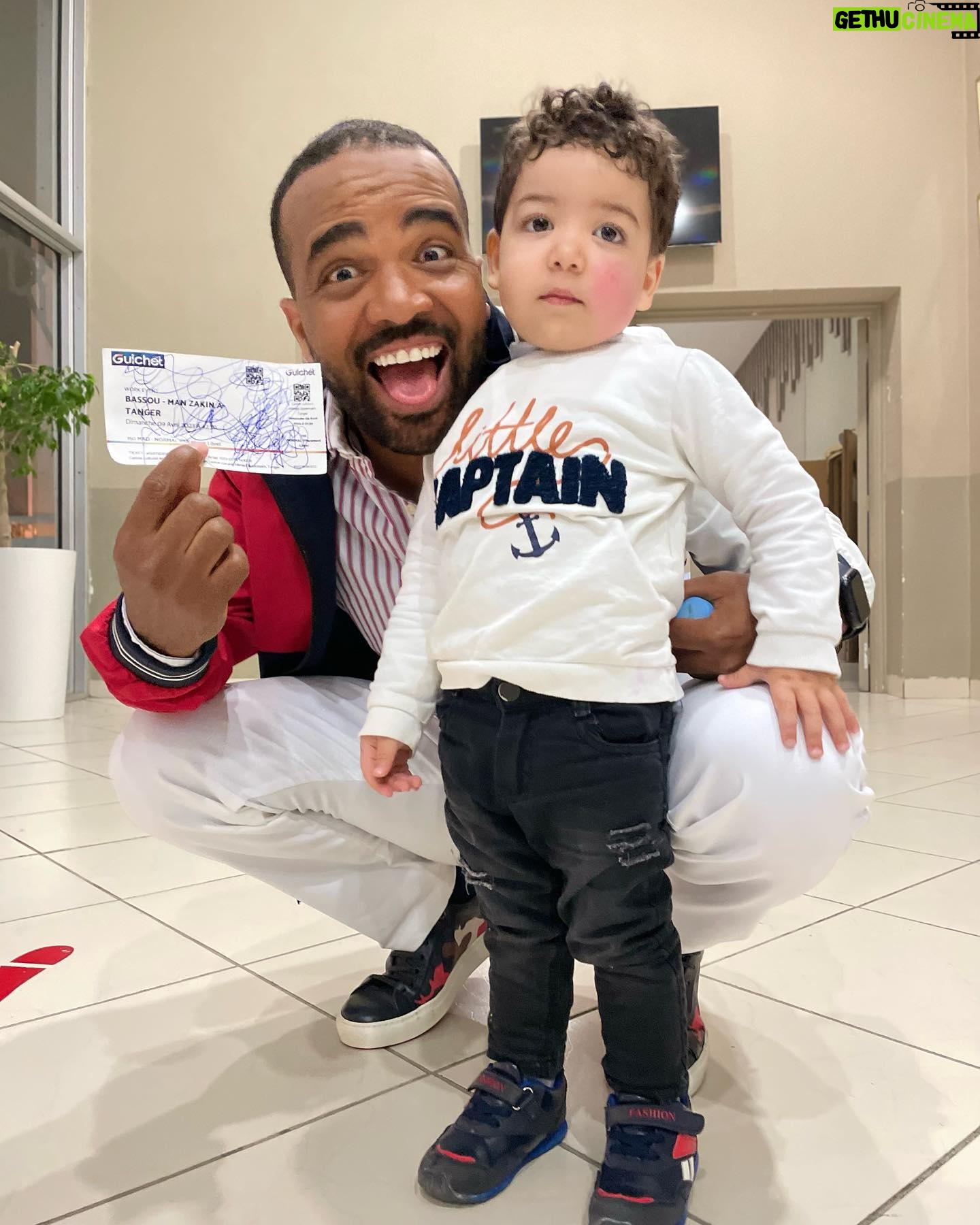 MOHAMED BASSOU Instagram - بعض الصور من مانزاكين وجدة وطنجة بعدسة الزميل جدا وليد موجاني❤️❤️❤️ @walid.moujanni #love you all We are still touring this week in Casablanca and Rabat🥰🥰🥰 #standupcomedy #davechappelle #comedycellar #comedyworks #onemanshow #justforlaughs #justforfun #moroccanhumor #wizcrack #netflexisajoke #georgecarlin #chrisrock #marktwin #defjamcomedy #blackhumor #humor #morocco🇲🇦 #comicrelief #giggles #funnymoods 🇲🇦🇲🇦🇲🇦🇲🇦🇲🇦🇲🇦🇲🇦