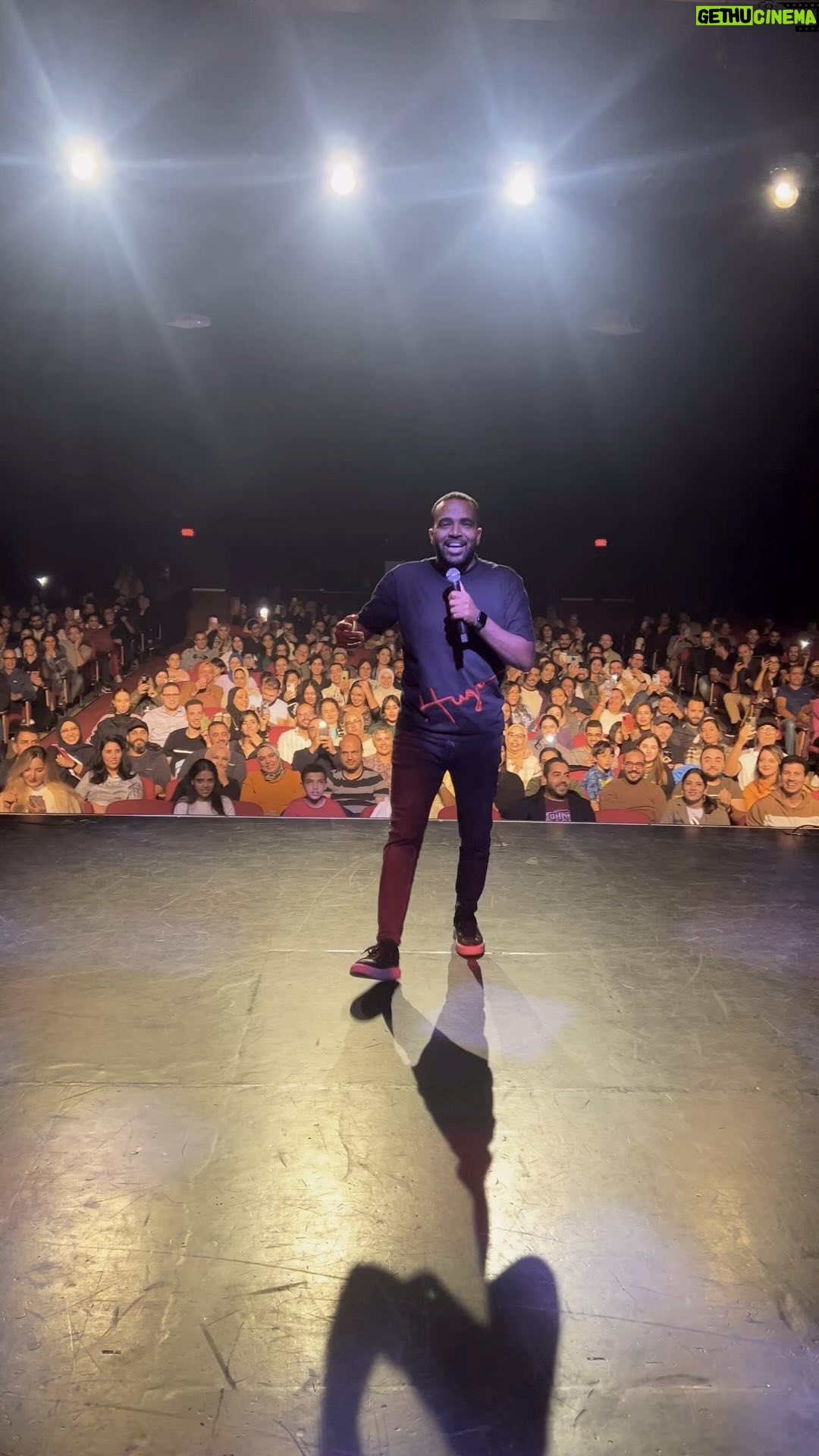 MOHAMED BASSOU Instagram - Merci Québec merci @rcm_montreal Rendez-vous ce soir à Montréal #theatrelechateau #manzkin