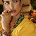 Maëva Martinez Instagram - Des couleurs qui ramènent chaleur et soleil 🌞 BIJOUX: @imaneka_design KIMONO: @imaneka_design Une créatrice à l’univers ethnique que j’ai eu l’honneur de rencontrer et avec qui j’ai le plaisir de travailler à notre boutique @mylittlestore_nantes . Je vous invite à venir découvrir tous les merveilleux créateurs et créatrice, vous ne serez pas déçu … ✨🫶🏼 Photographe 📸 @_judith.52 ✨ #jewelry #kimono #style #ethnic #ethnicdesign #disign #work #goodwork #lovemyjob #selflove #love #girlpower #power #energie #vibe #mood #picoftheday #shooting #plaisir #job #entrepreneur #brand #branding #boutique #beaulieu #nantes