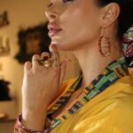 Maëva Martinez Instagram - Des couleurs qui ramènent chaleur et soleil 🌞 BIJOUX: @imaneka_design KIMONO: @imaneka_design Une créatrice à l’univers ethnique que j’ai eu l’honneur de rencontrer et avec qui j’ai le plaisir de travailler à notre boutique @mylittlestore_nantes . Je vous invite à venir découvrir tous les merveilleux créateurs et créatrice, vous ne serez pas déçu … ✨🫶🏼 Photographe 📸 @_judith.52 ✨ #jewelry #kimono #style #ethnic #ethnicdesign #disign #work #goodwork #lovemyjob #selflove #love #girlpower #power #energie #vibe #mood #picoftheday #shooting #plaisir #job #entrepreneur #brand #branding #boutique #beaulieu #nantes